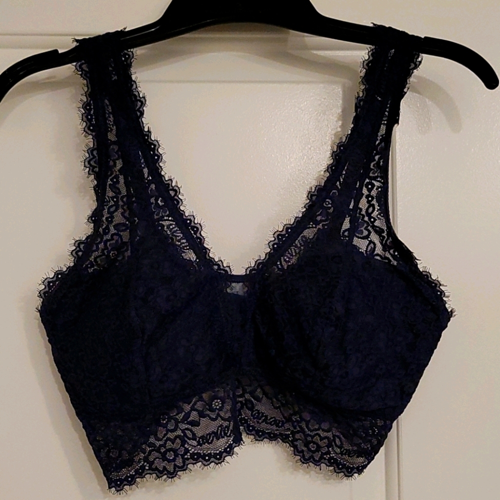 Aerie worn once Small DD lacy navy braette